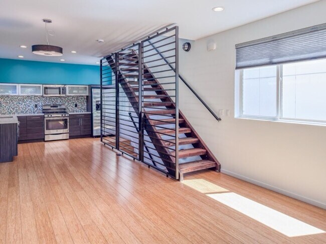 Foto del edificio - 4146 25th Ave SW