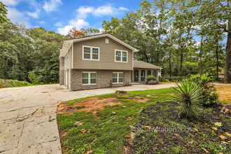 Building Photo - 1652 Whisperwood Trail