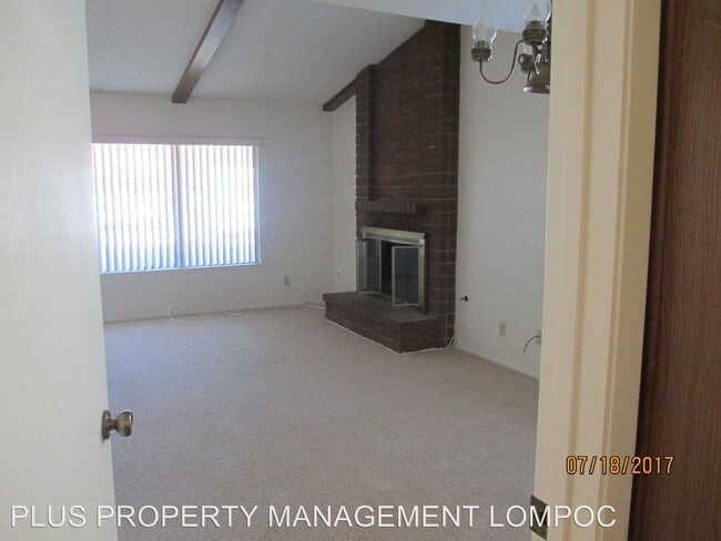Building Photo - 3 br, 2 bath House - 4251 Vanguard