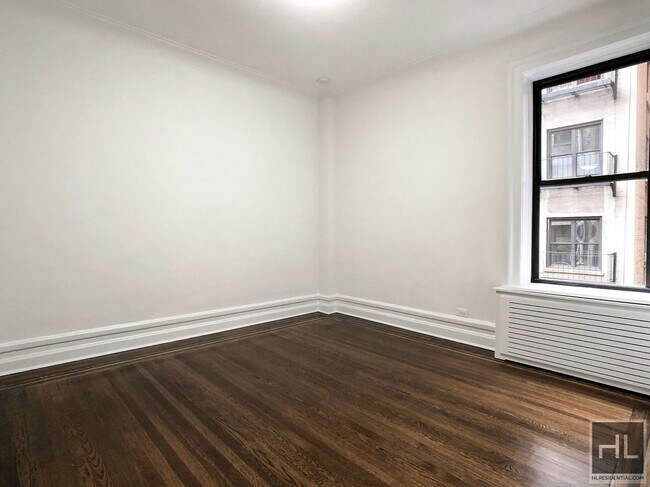 Building Photo - WEST 72 STREET