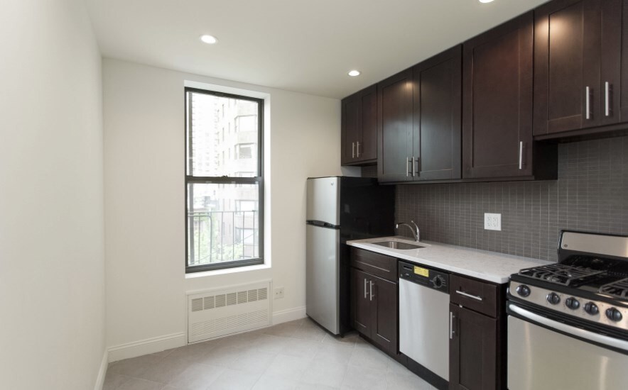 Foto principal - 201 E 84th St