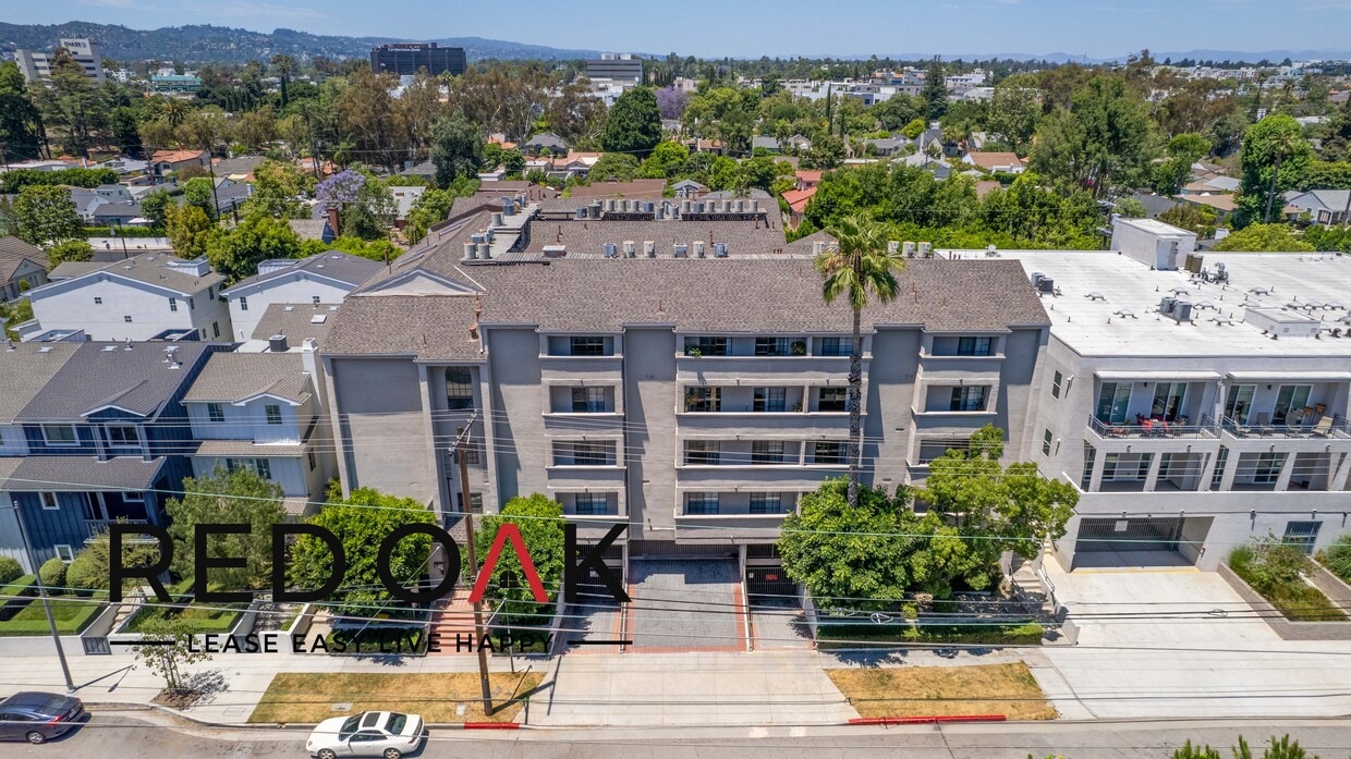 Primary Photo - Toluca Lofts