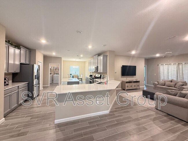 Foto del edificio - 3906 Pickering Ct