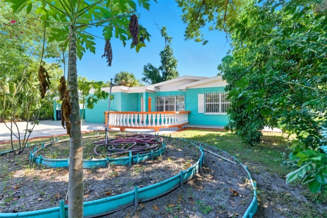 Photo - 7101 N Howard Ave House