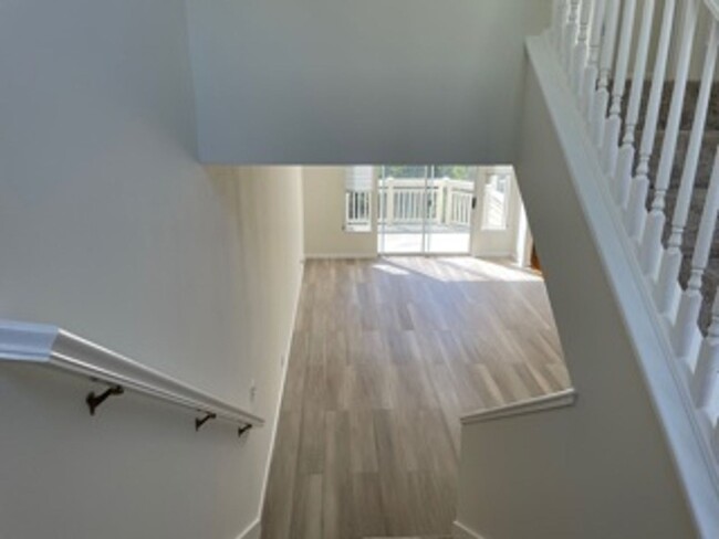 Building Photo - 4 br, 2.5 bath House - 9 Laurel Glen Terrace