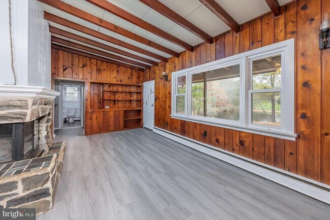 Foto del edificio - 226 Thies Rd