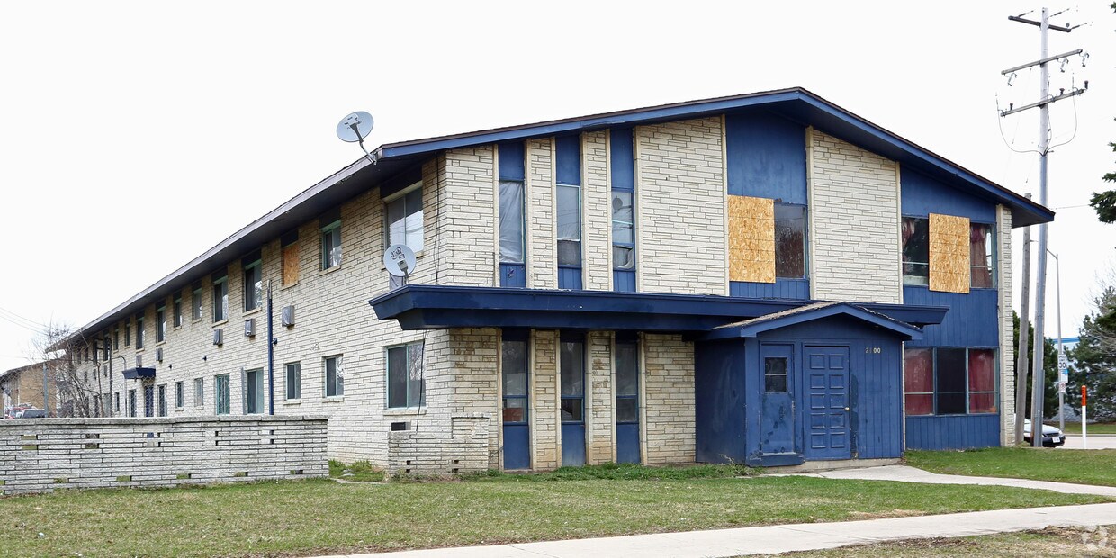 Primary Photo - Stoneridge Apartments