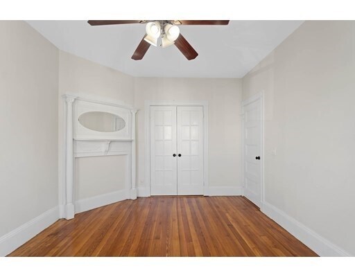 Building Photo - 240 Mt Vernon St