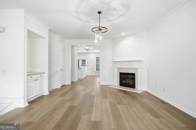 Building Photo - 10851 Alderwood Cove