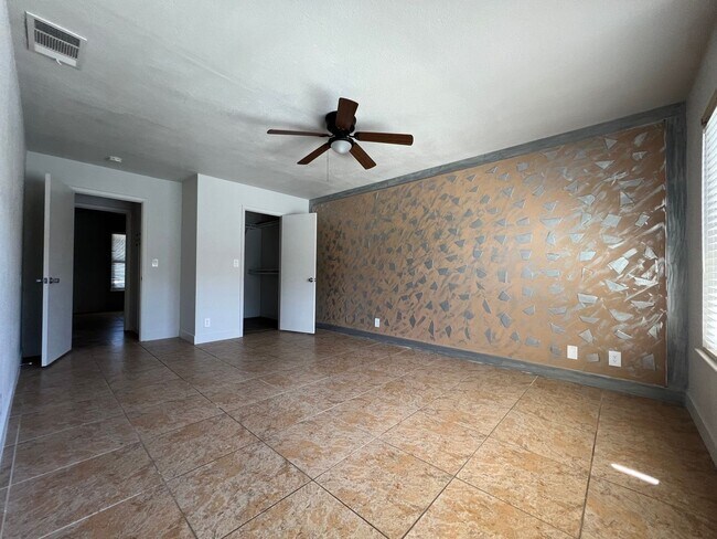 Building Photo - Spacious Single-Story Oasis with Private Pool and Spa Near in Spring Valley