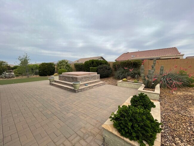 Building Photo - 6766 W Noble Prairie Way