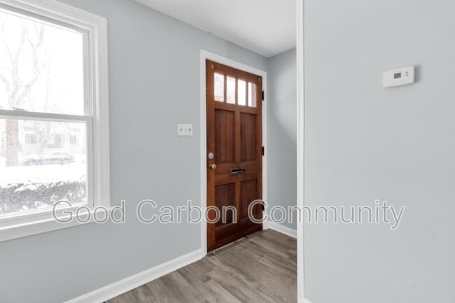 Foto del edificio - 854 Richmond Ave