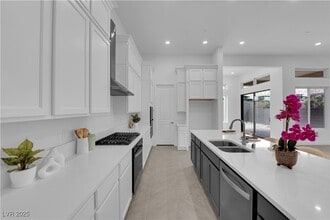 Building Photo - 11049 Concord Vly Dr