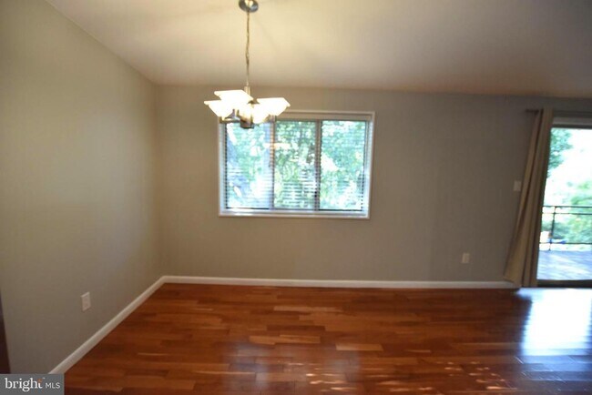 Building Photo - 10404 Rockville Pike