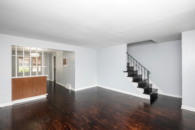Living Room - 5526 Cedonia Ave