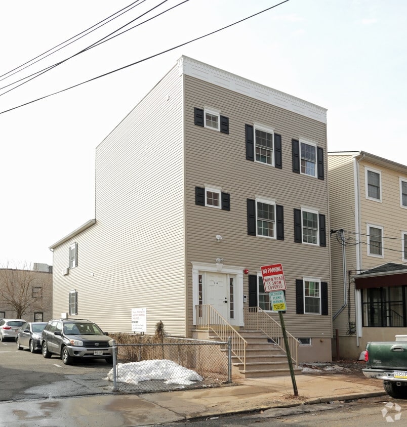 118 Bayard St, New Brunswick, NJ 08901 Apartments in New Brunswick