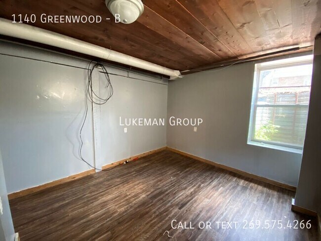 Foto del edificio - 1140 Greenwood Ave