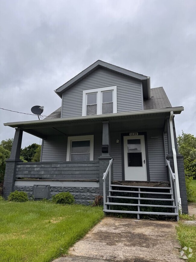 Building Photo - 1139 Wallis Ave