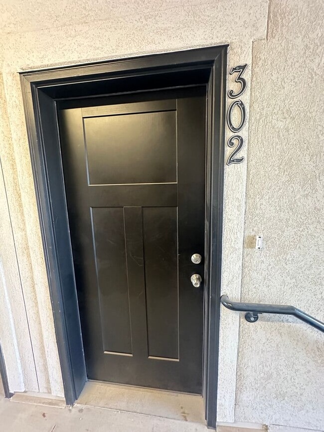 Building Photo - BRAND NEW Condo in Herriman!!!