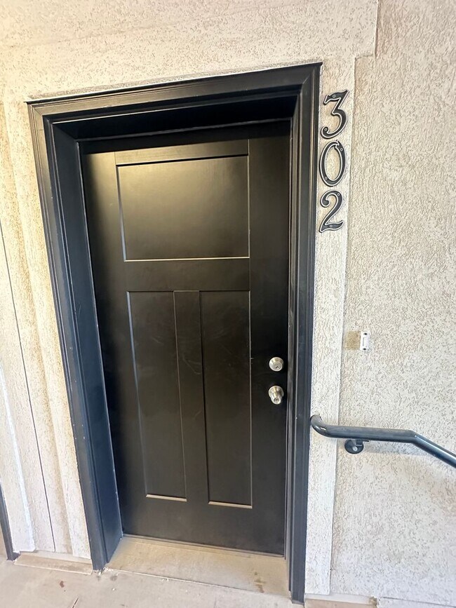 Foto del edificio - BRAND NEW Condo in Herriman!!!