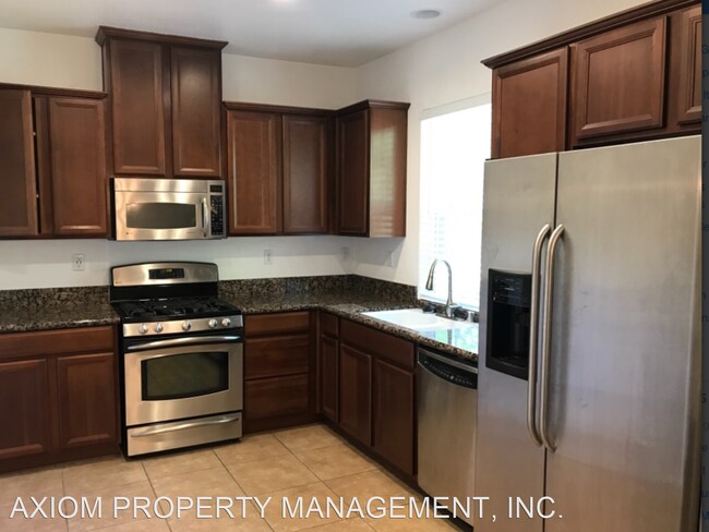 Building Photo - 3 br, 2.5 bath House - 89 Talmont Circle