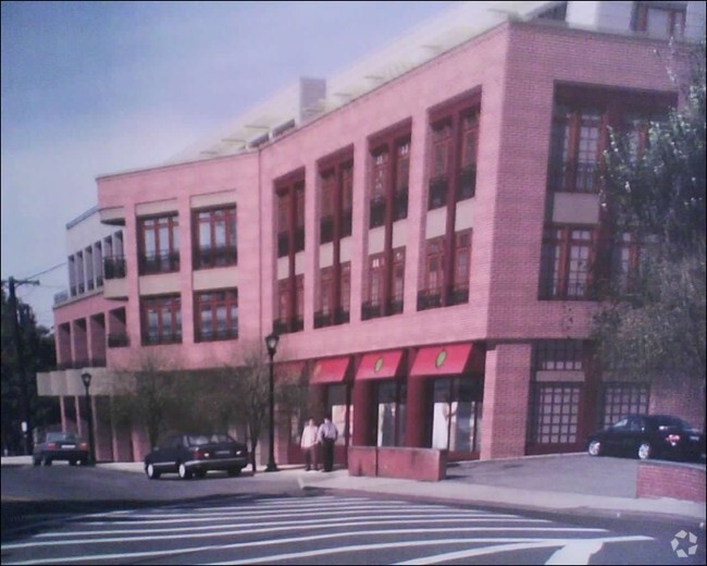 Primary Photo - 45 Main St