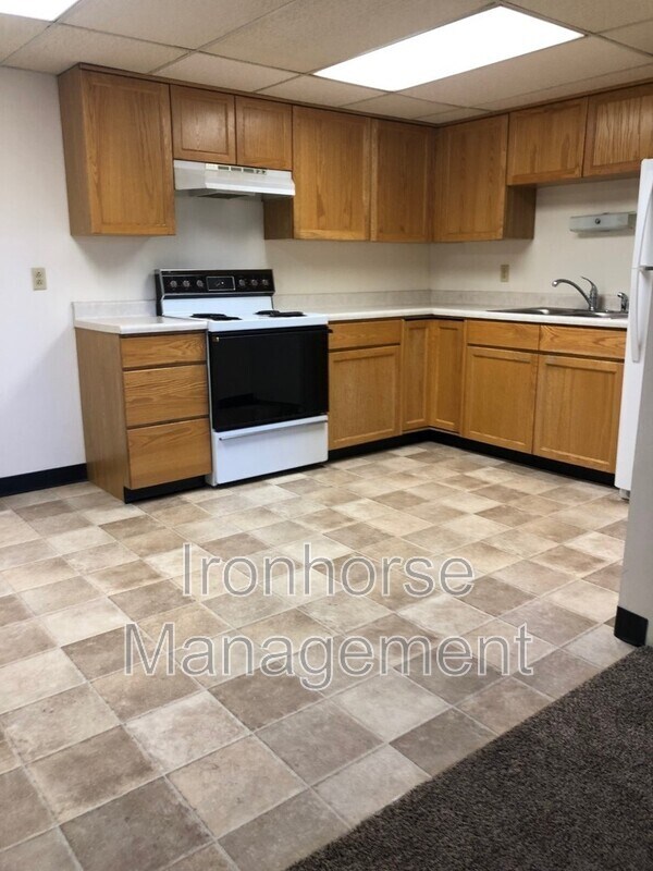 Foto del edificio - 805 W Villard St