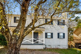 Building Photo - 4689 Long Branch Rd