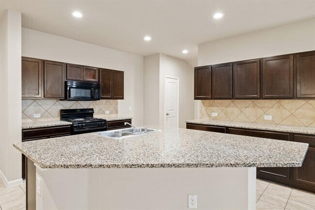 Building Photo - 933 Woodduck Trail