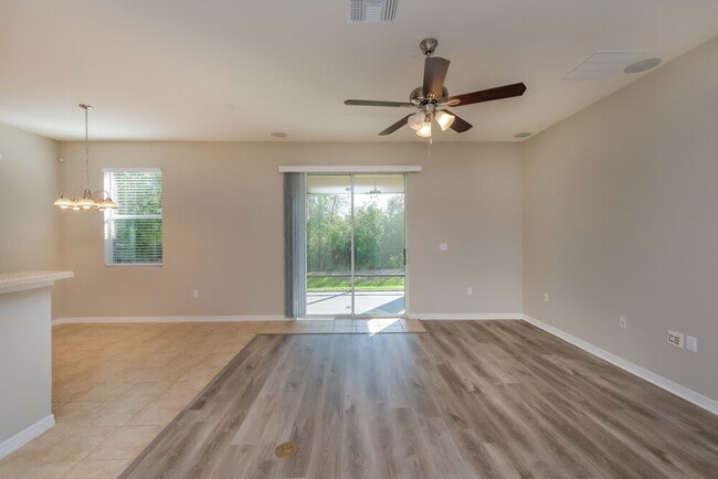 Foto del edificio - 6222 Twin Bridges Dr