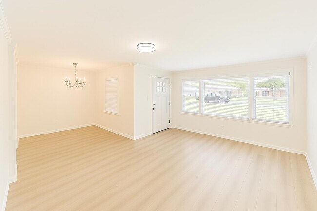 Foto del edificio - 1500 Ivy Rd