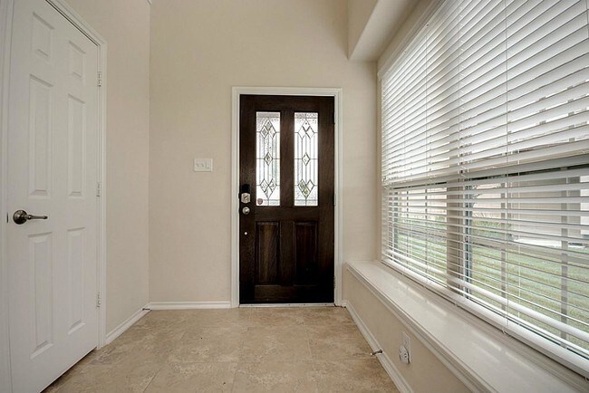 Building Photo - 6434 Haywards Crossing S Cir