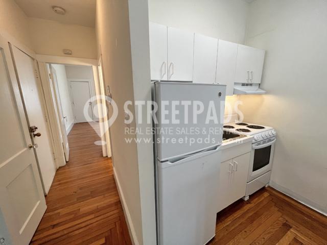 Building Photo - 1 bedroom in Brookline MA 02446