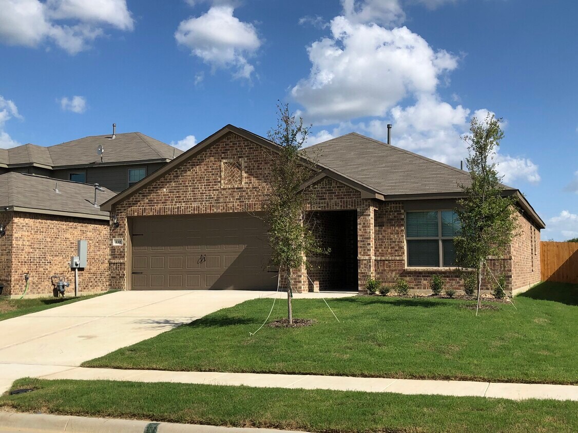 825 Serena Dr, Ferris, TX 75125 House Rental in Ferris, TX