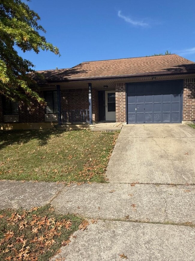 Building Photo - 1609 Claywood Ct