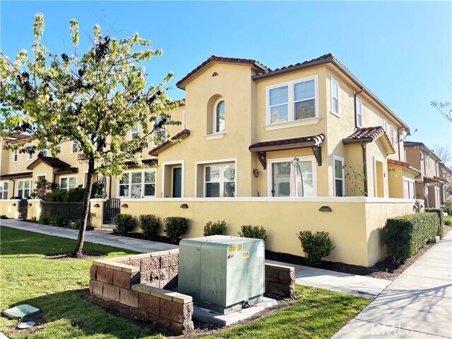 Foto principal - 10533 Maple Ln