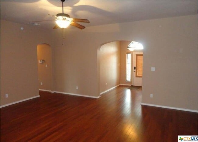 Building Photo - 2404 Terry Dr