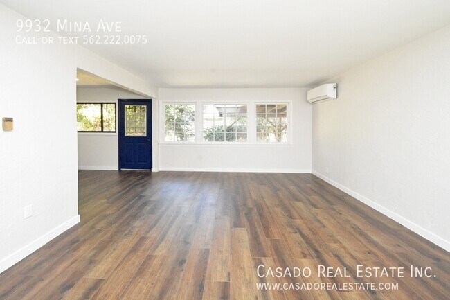 Foto del edificio - 9932 Mina Ave
