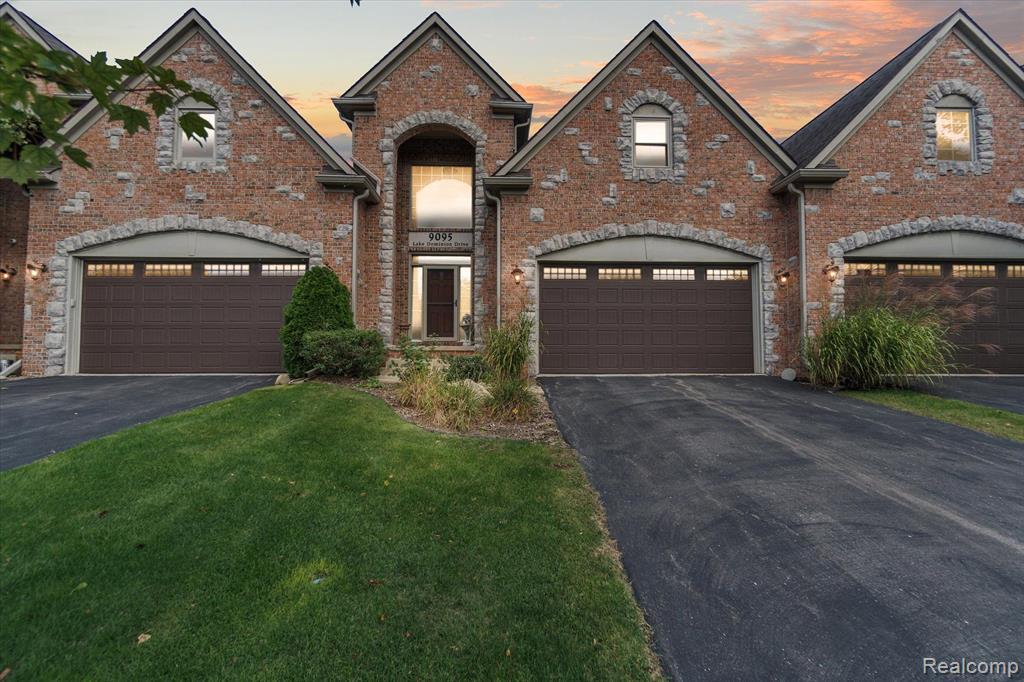 9095 Lake Dominion Dr, Brighton, MI 48114 Condo for Rent in Brighton