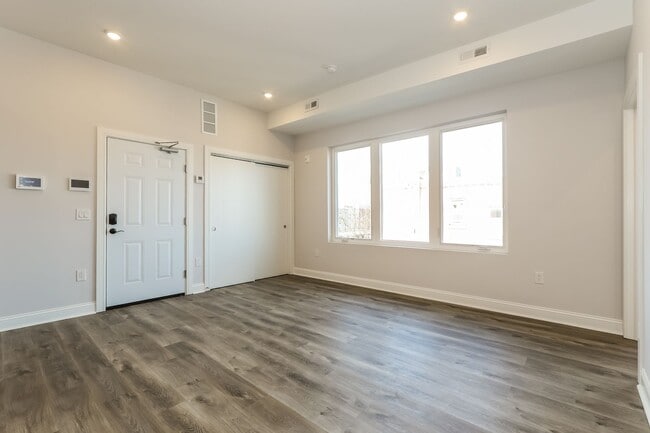 Foto del edificio - 953 Belmont Ave