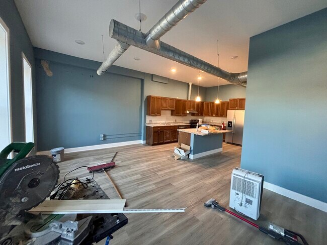 Foto del edificio - 315 E Main St