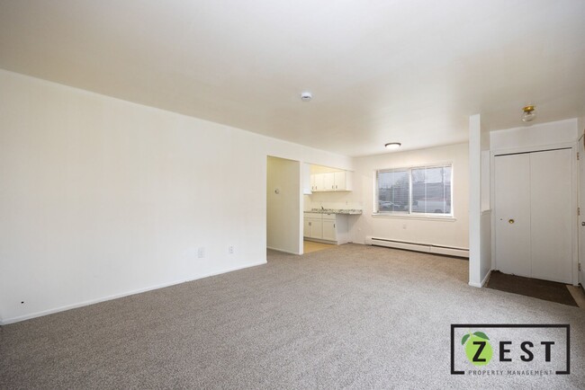 Interior Photo - 22330 W Warren