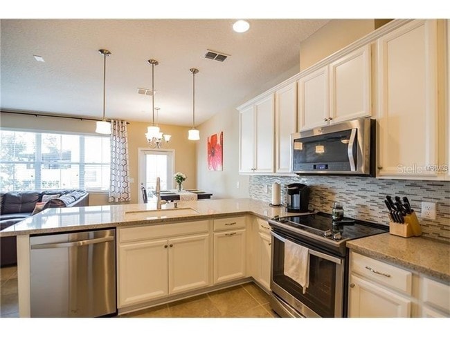 Building Photo - 89 Zamora Pl
