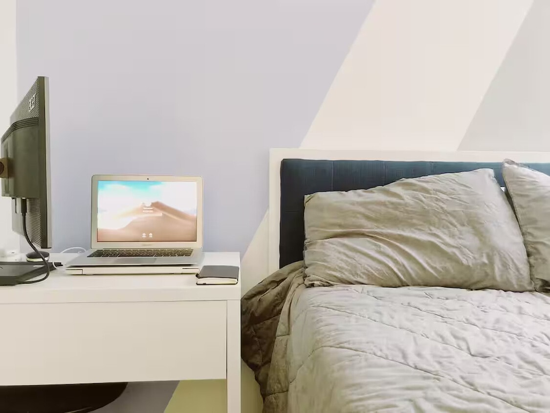 Foto principal - Furnished room/NOT APARTMENT