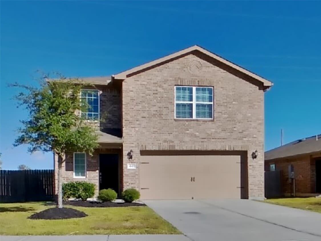 Primary Photo - 441 Palomino Stand Dr