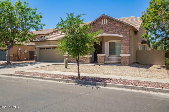 Building Photo - 5948 S Inez Dr