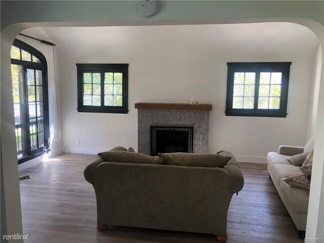 Foto del edificio - 3 br, 2 bath House - 1951 Midvale Ave