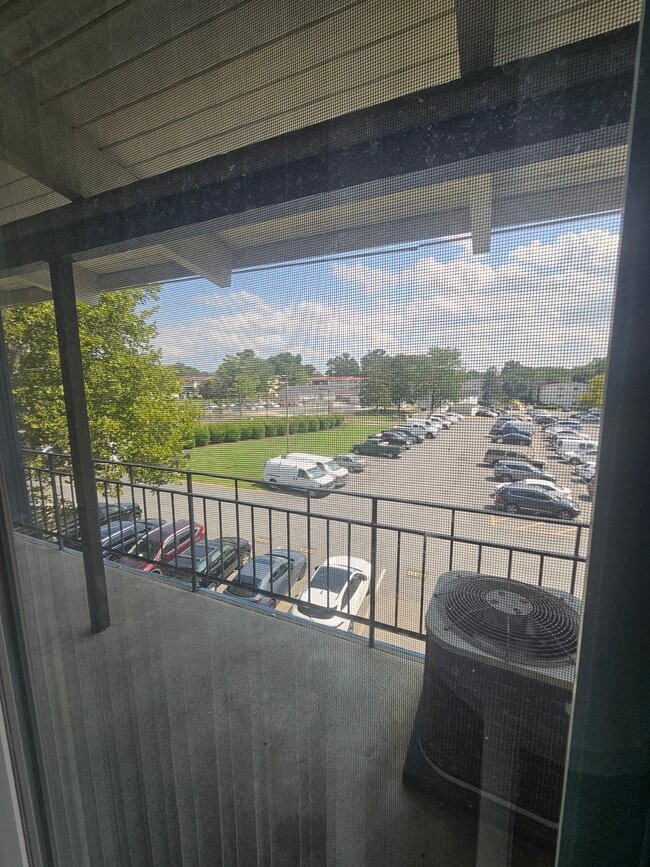 Photo - 11370 Cherry Hill Rd (Beltsville, MD) Apartment