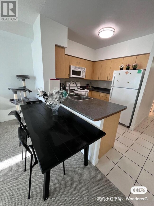Photo du bâtiment - 4968-4968 Yonge St