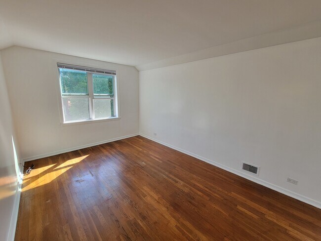 Foto del edificio - 4048 N Marmora Ave